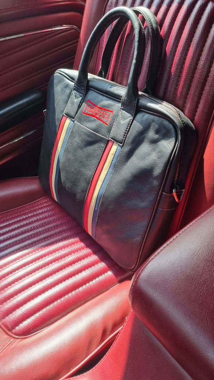 Customer photo review of Vintage Leather Mission Possible Laptop Brief (Limited Edition, Numbered)