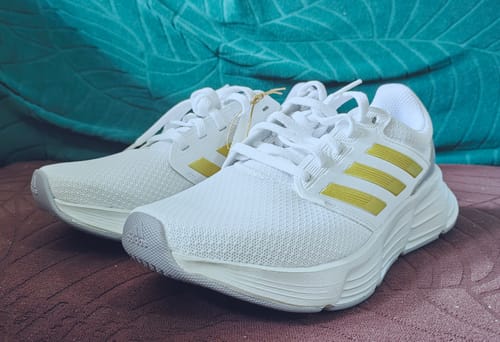 Customer photo review of adidas Women's Galaxy 6 Running Shoes