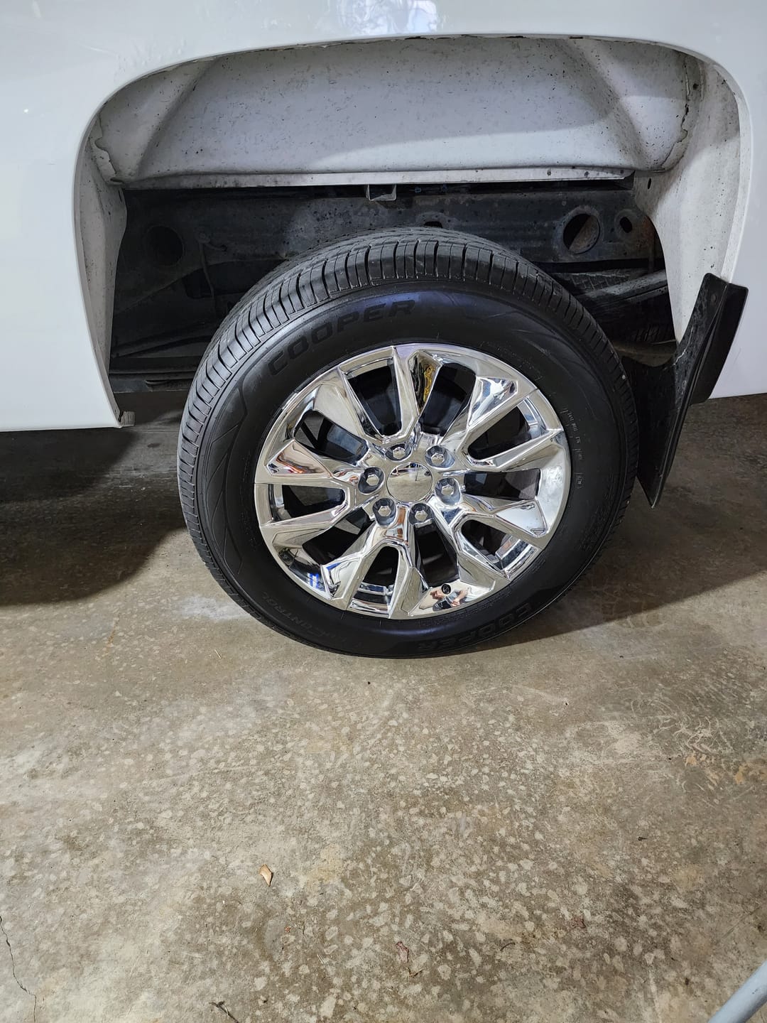 Customer photo review of Bronze Bomber Non-Acid Wheel Cleaner (32oz)