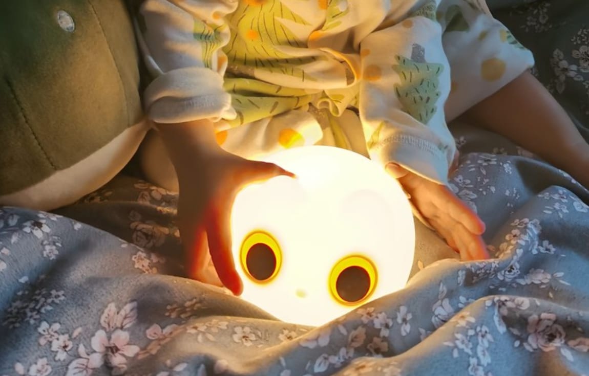 Customer photo review of MeWaii® Squishy Silicone Tap Tap Night Light 2025 - Best Gift For Girls and Kids