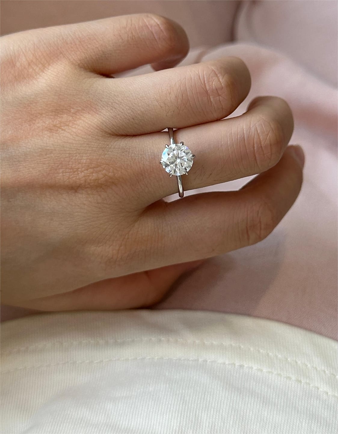 Customer photo review of S925 2.0 Carat Moissanite 6 Prong Round Cut Promise Ring