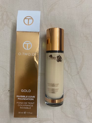Customer photo review of O.TWO.O INVISIBLE COVER FOUNDATION