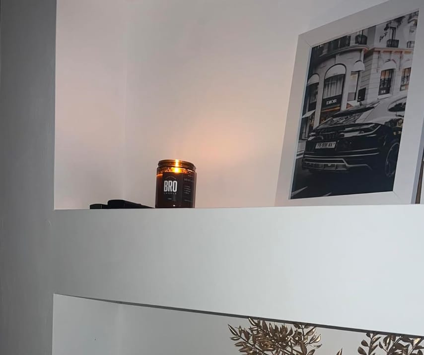 Customer photo review of The Gentleman Candle