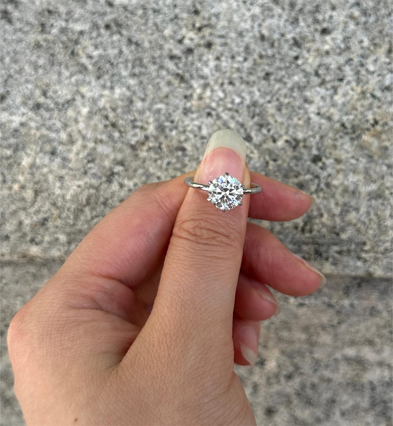 Customer photo review of S925 2.0 Carat Moissanite 6 Prong Round Cut Promise Ring