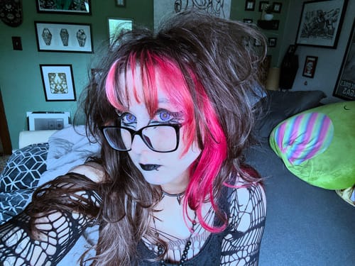 Customer photo review of Eyemoody Wreath Purple | 6 Months, 2 pcs