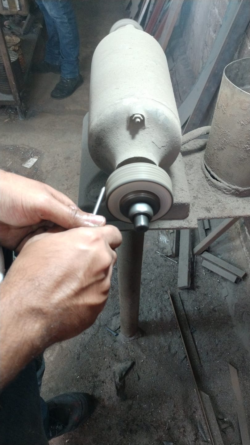 Customer photo review of Austromex 277 Rueda Abrasiva para Desbaste Metal de 6" x 1" x 5/8"