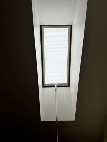 Customer photo review of Keego Classic Skylight Cellular Shades Cordless