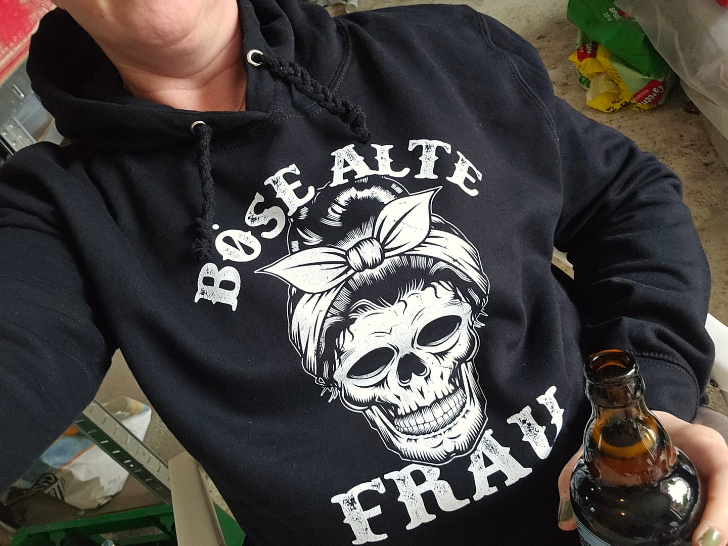 Customer photo review of Böse alte Frau - Damen Hoodie