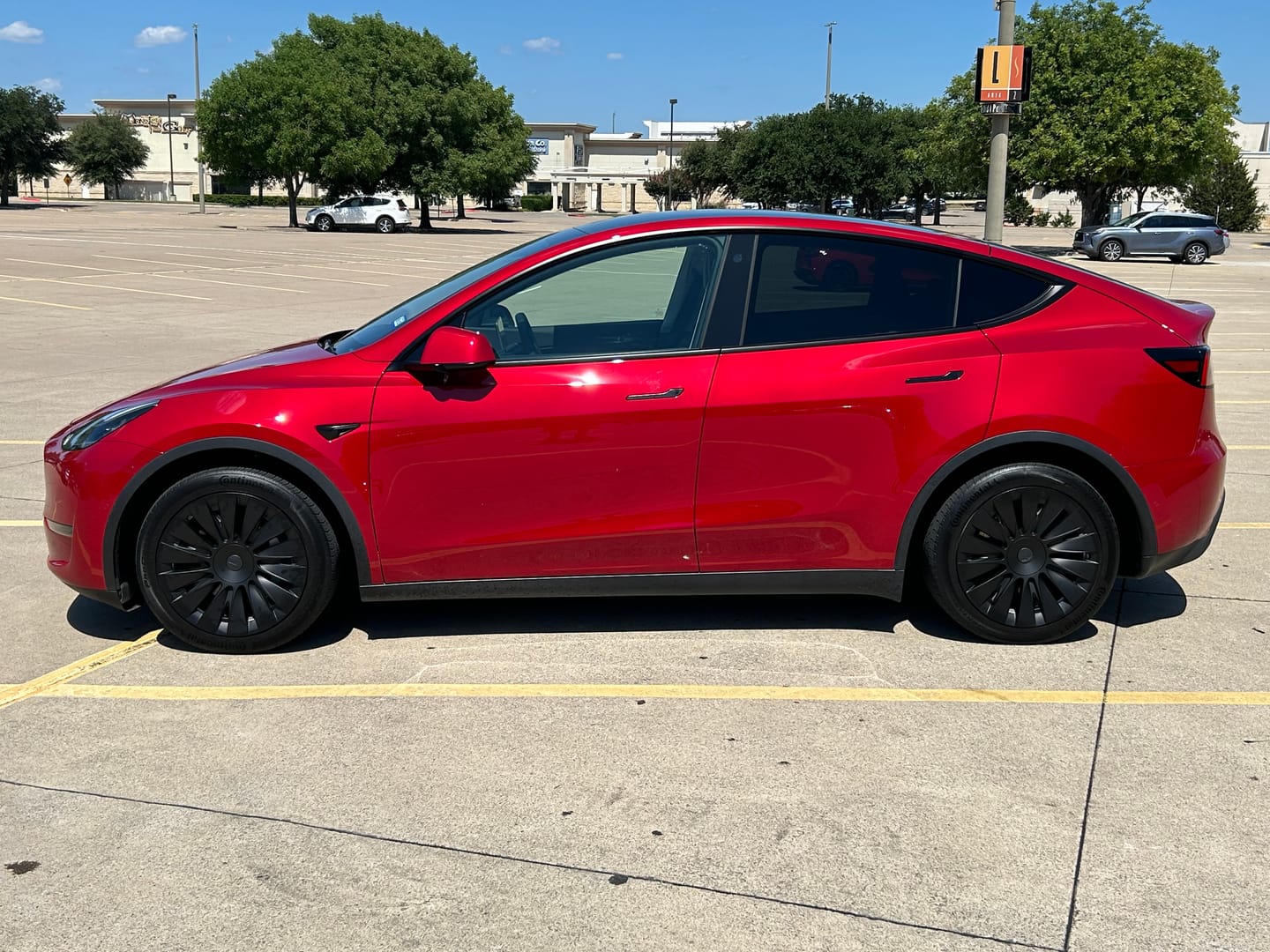 Customer photo review of TESPLUS 19'' Blade Style Wheel Cover for Model Y