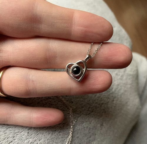 Customer photo review of Személyre szabott fotónyaklánc
