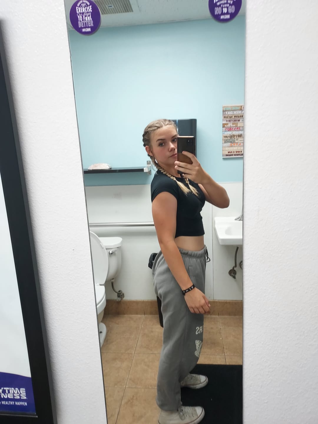 Customer photo review of W211 Dreamers Joggers