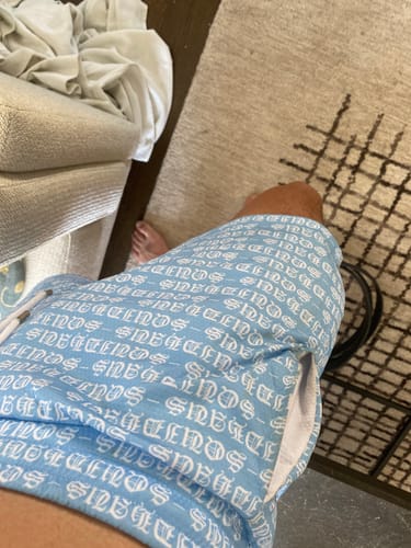 Customer photo review of Mesh Shorts 4" Inseam - UNC Blue