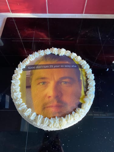 Customer photo review of 20 cm Pre-cut Circle Custom Edible Icing Image