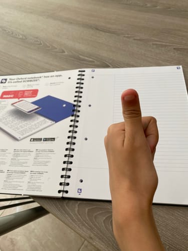 Avis photo d'un client sur Cahier à spirales NOTEBOOK OXFORD # Couverture rigide - 160 pages A4 détachables - ligné type CORNELL