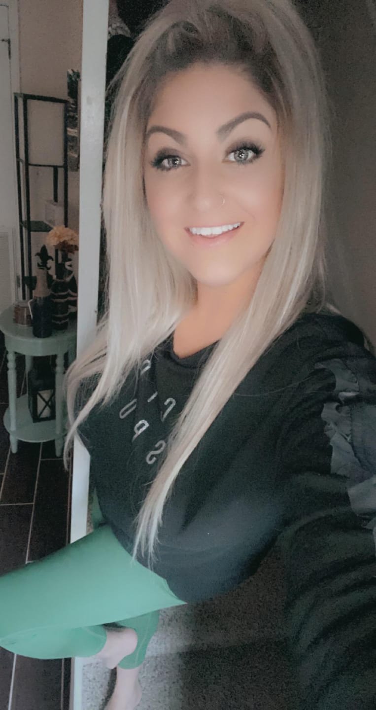 Customer photo review of Moresoo Human Bundles Sew In Virgin Pu Weft Seamless Hair White Blonde (#1000)