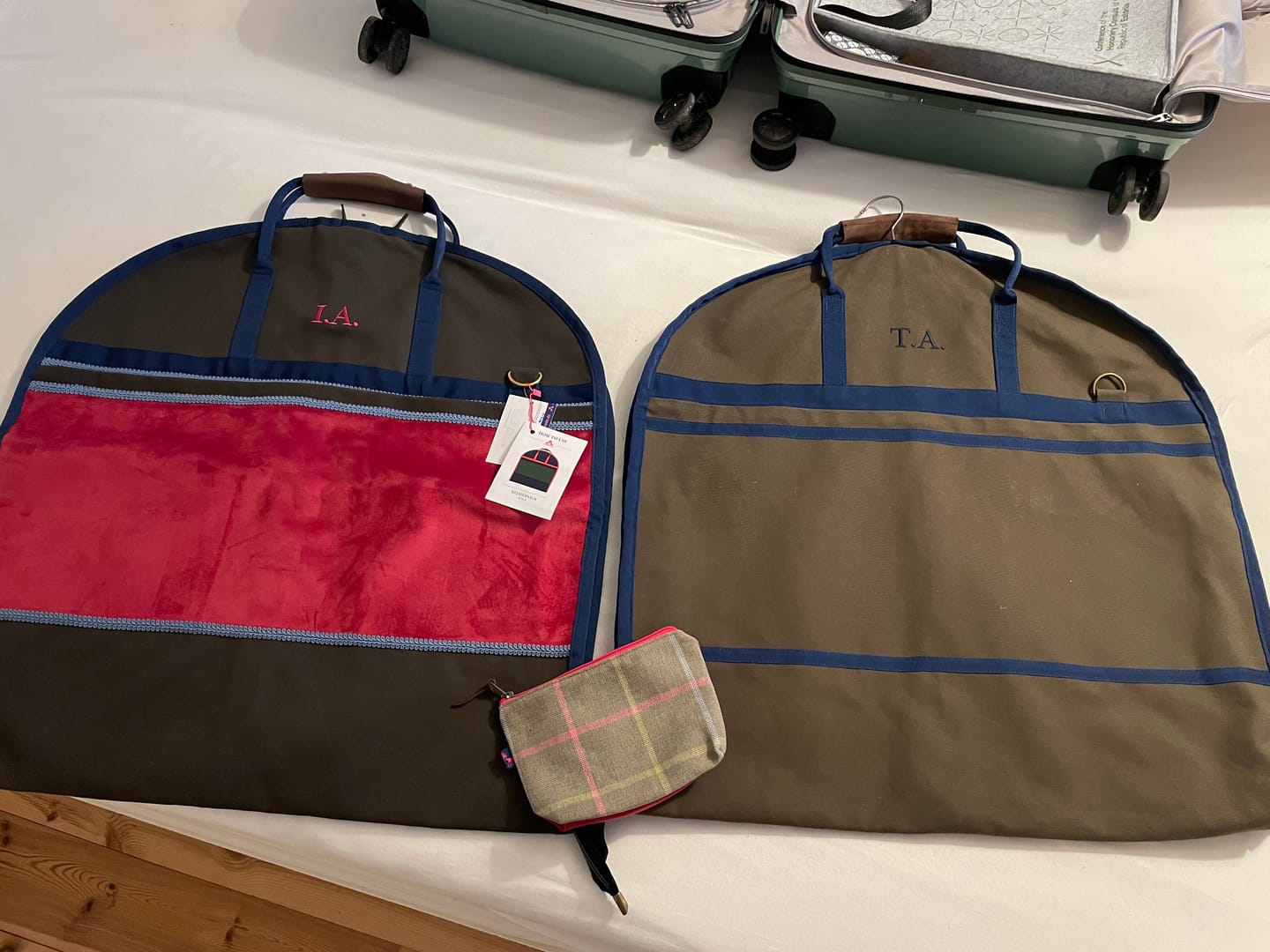 Customer photo review of Kleidersack PINK VELVET