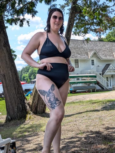 Customer photo review of 'Uplift' Plunging Bikini Top