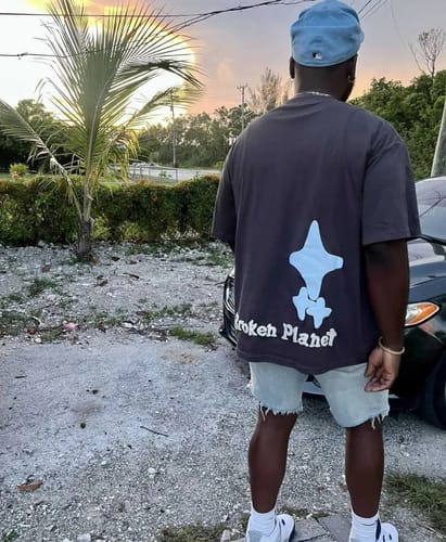 Customer photo review of "Into The Abyss" Tee