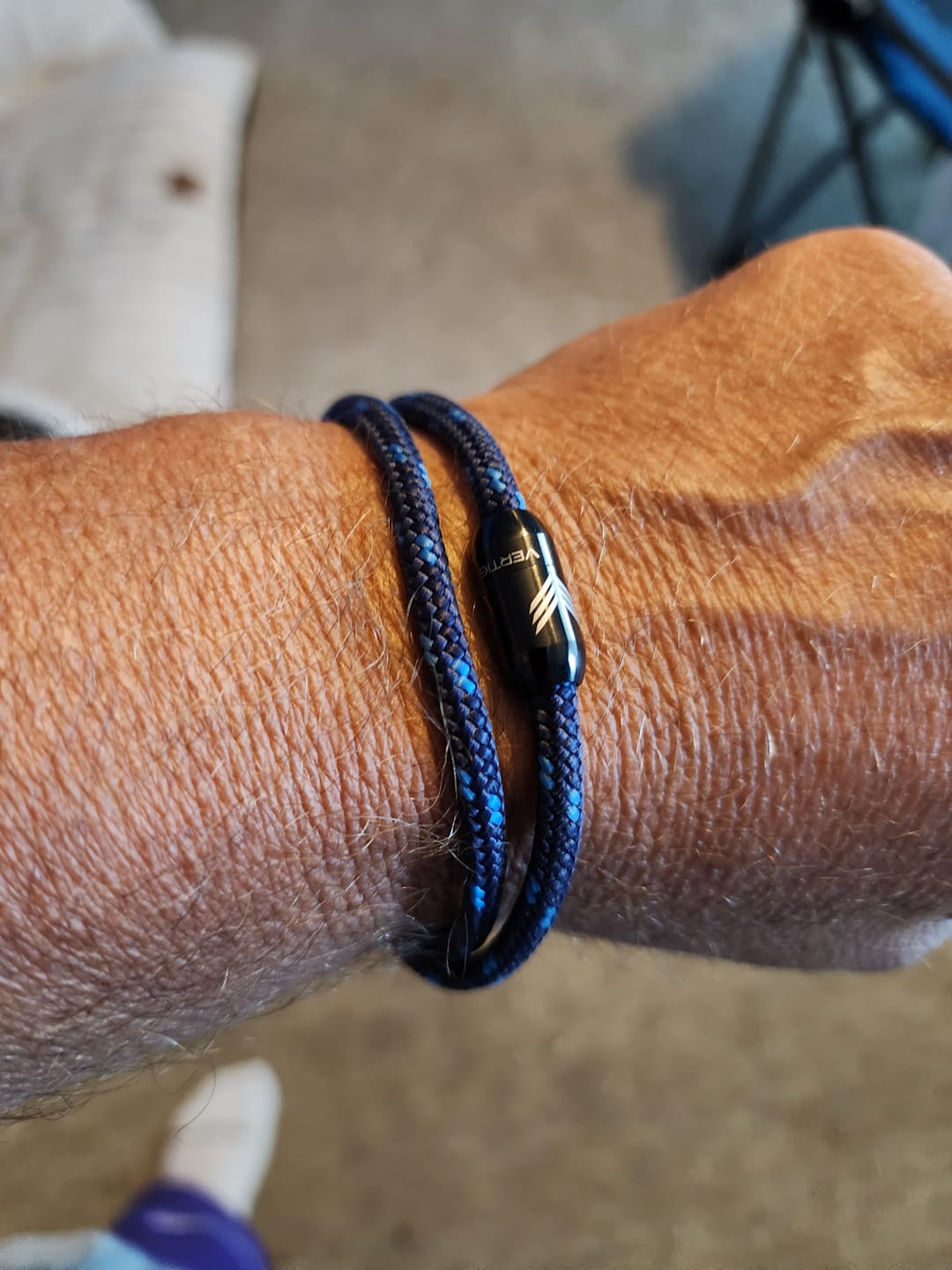 Customer photo review of Paracord Bracelet Magnetic Dark Blue