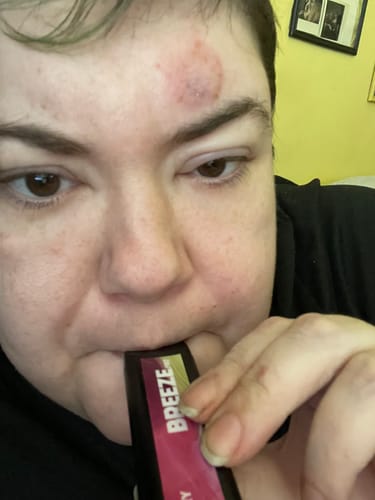 Customer photo review of Breeze Pro Disposable Vape