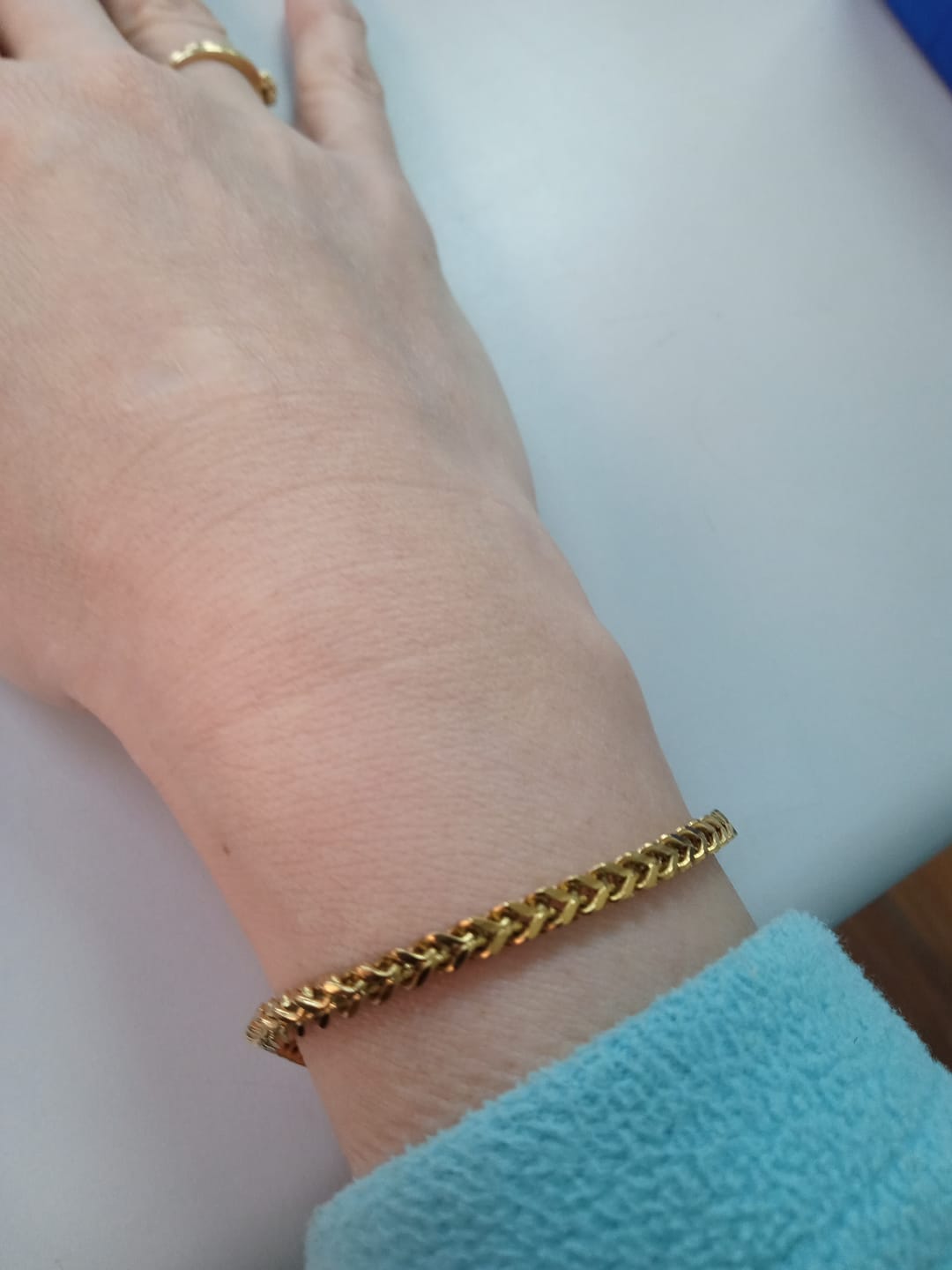 Customer photo review of Pulseira Trama Ajustável Banhado em Ouro 18k