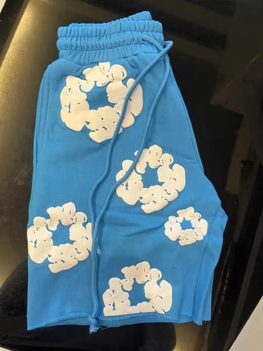 Customer photo review of "The Cotton Wreath" Shorts