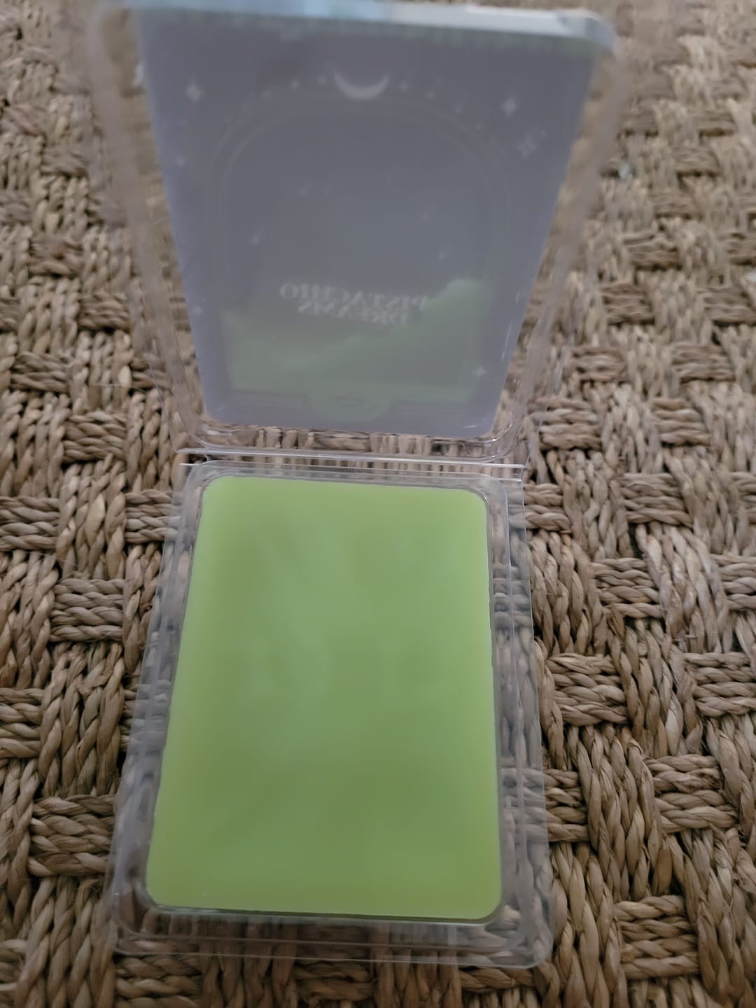 Customer photo review of Pistachio Dreams Wax Melts