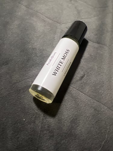 Customer photo review of WHITE MOSS PERFUME OIL