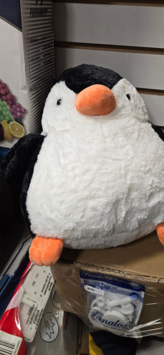 Customer photo review of Peluche Pingüino Kawaii Felpa Suave 40 Cm Grande Gigante
