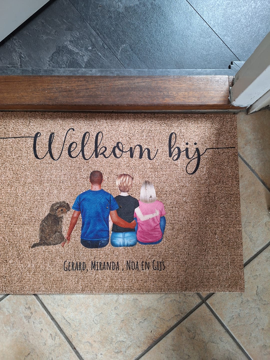Customer photo review of Familie - Gepersonaliseerde deurmat