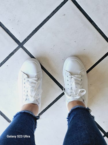 Customer photo review of Tenis Trinity Women