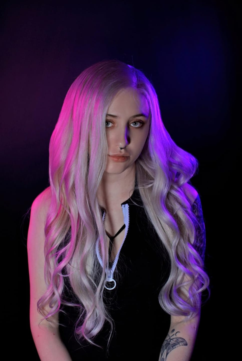 Customer photo review of Moresoo White Blonde Virgin Bundles Weft Sew In Human Hair Wefts (#1000)