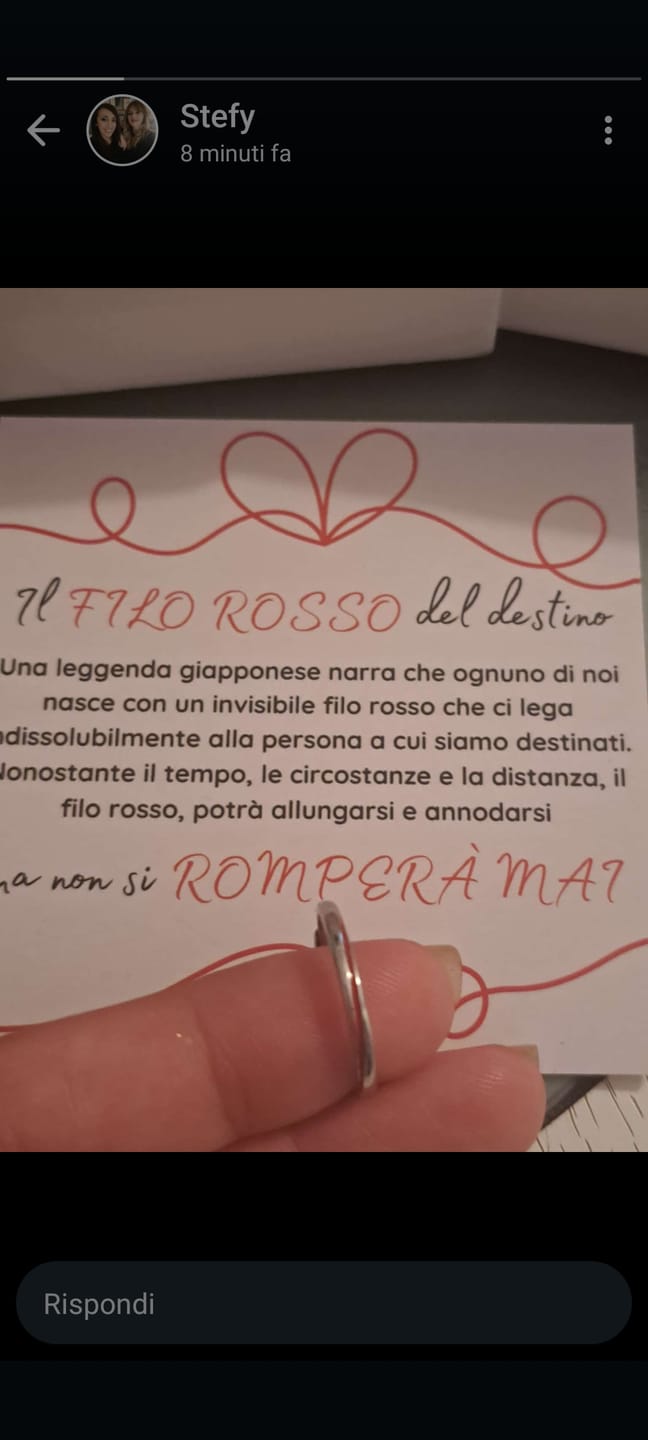 Customer photo review of Anello "Filo Rosso Del Destino"