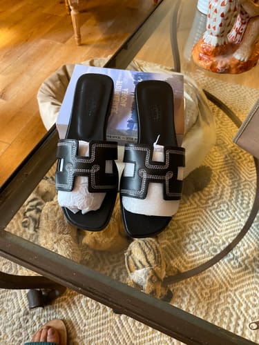 Customer photo review of 0ran sandal black white epsom