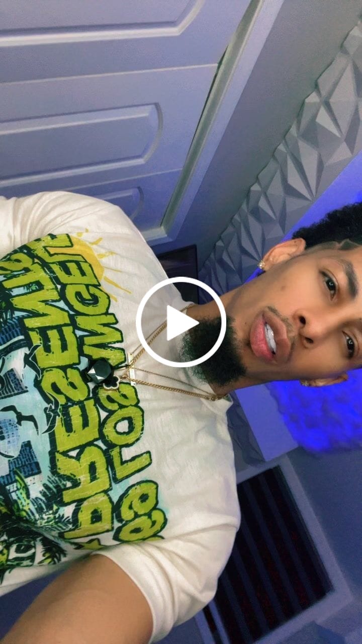 Customer video review of Bad As I Wanna Be T-Shirt & Flare Sweatpants Full Set