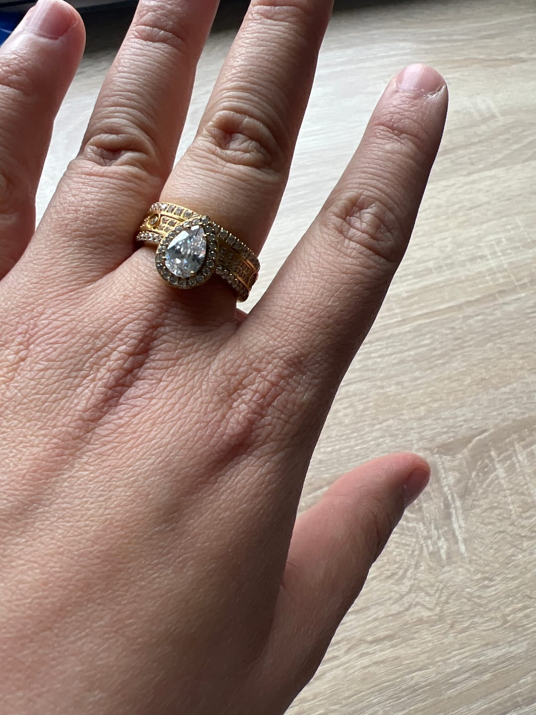 Customer photo review of Arena Ring | 18K vergoldet