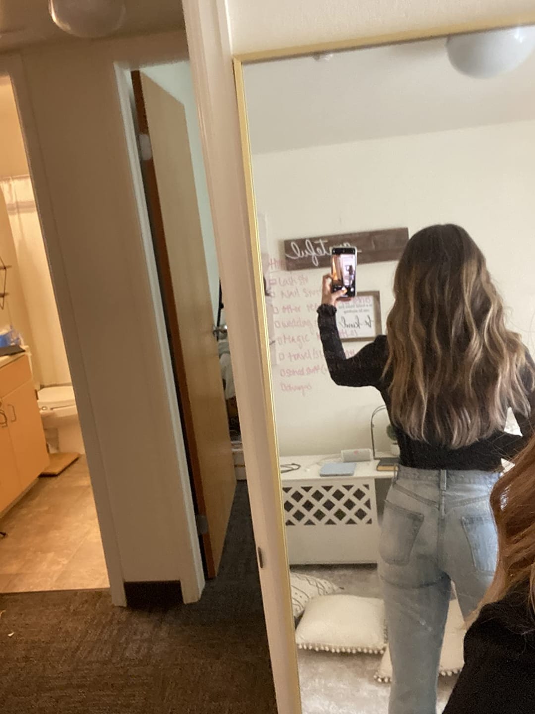 Customer photo review of Moresoo Virgin Sew In Weft Human Hair Extensions Balayage Brown Highlight Blonde Hair (#4/27/4)