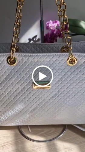 Customer video review of ZIPER Nº6 POLIESTER COR BRANCO/DOURADO 10 METROS