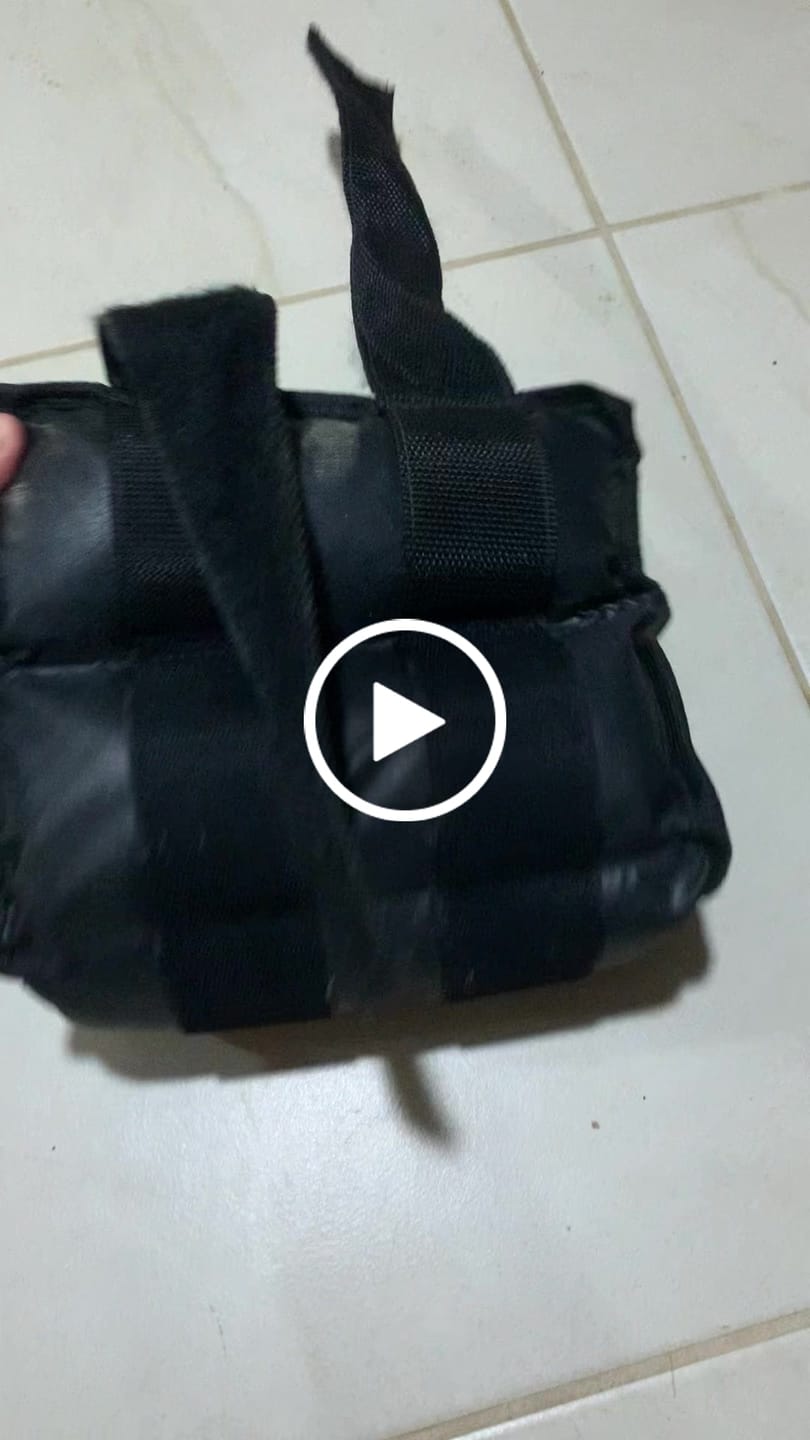 Customer video review of Caneleiras Tornozeleiras Impermeáveis De Peso