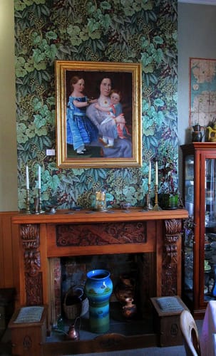 Customer photo review of Cascading Garden - Lush Botanical Wallpaper - Green