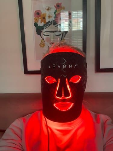 Customer photo review of Koanna® MultiGlo™ LED Light Therapy Mask