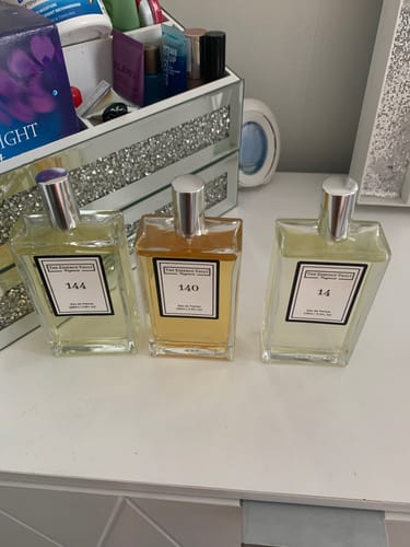 Customer photo review of 3x 100ml Perfume Set + Free 30ml Perfume