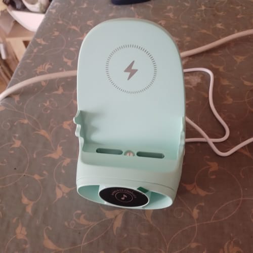Customer photo review of Chargeur de Téléphone sans Fil de Mini Chaises