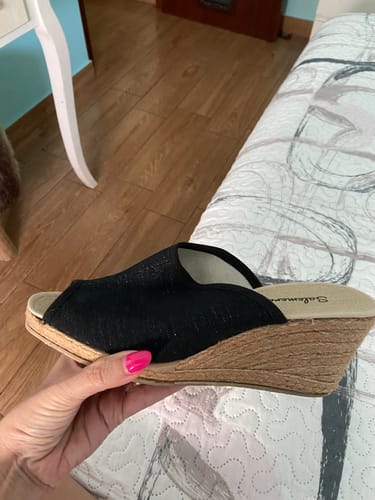 Customer photo review of Zueco cuña alta puntera abierta de Salemera