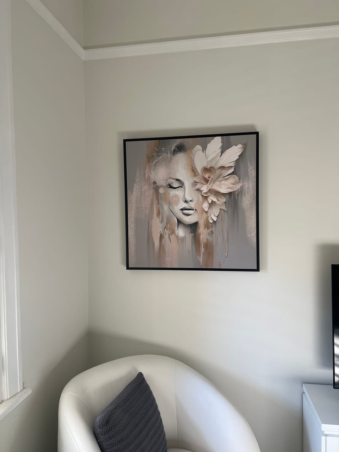 Customer photo review of Beige Petal , By Bella Eve