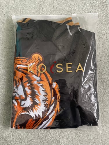 Customer photo review of Roaring Tiger Sukajan Souvenir Jacket