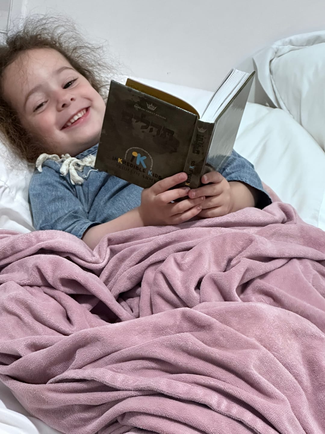Customer photo review of BiggerBee Throw Blanket ~ Dusty Lavender