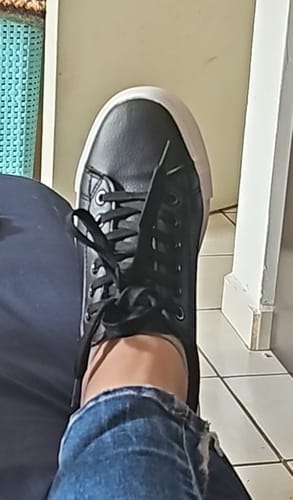 Customer photo review of Tenis Trinity Women