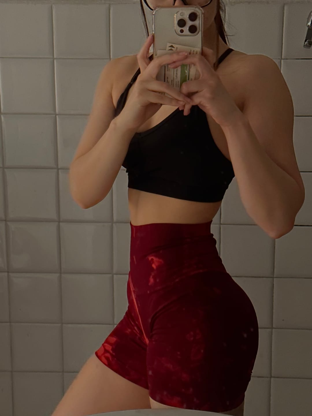 Customer photo review of Shorts Maltinto Rosso Inferno