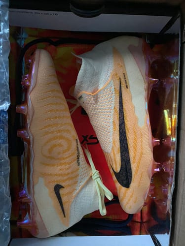 Customer photo review of Nike Phantom Elite GX DF Blaze